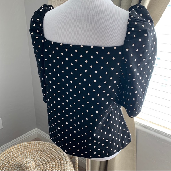 NWOT H&M medium black polka dot puffed sleeve top - Picture 3 of 5